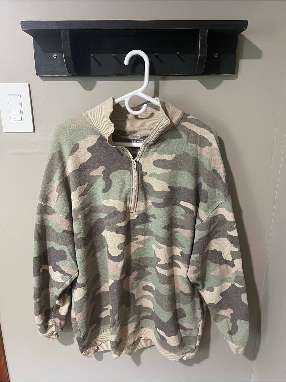 Aerie Camouflage Half-Zip Sweatshirt - Green Camo